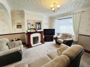 Lounge- click for photo gallery